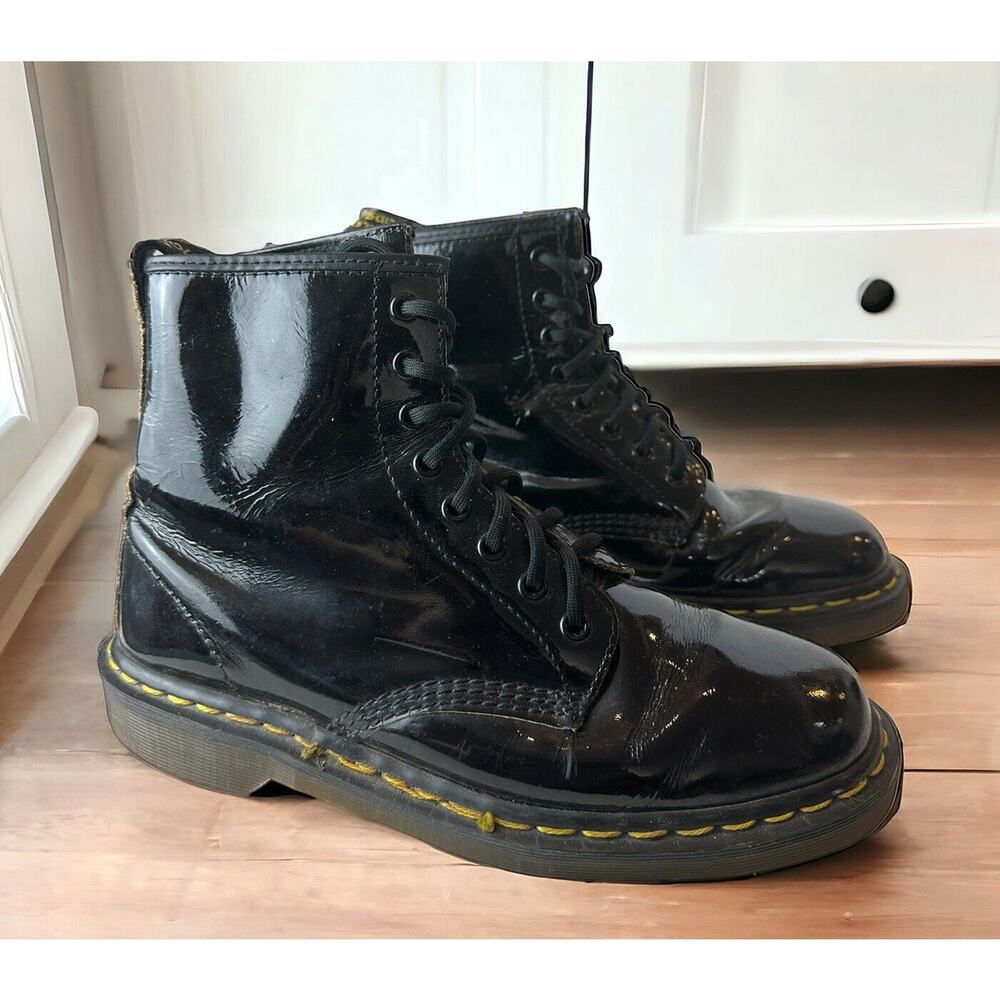 Doc Dr. Martens Shiny Patent Leather Boots Black Lace Sz 8 Moto Grunge *Flawed - Picture 2 of 16